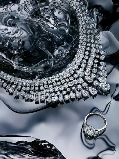 2023年珠宝设计新趋势，引领潮流的璀璨之作